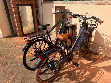 Green Communities, la mobilità sostenibile va anche a pedali: consegnate due biciclette elettriche a ciascun comune 